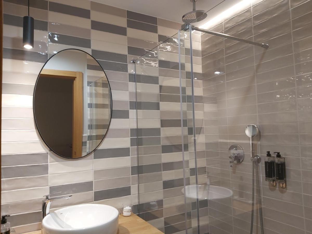 Habital Suites ฮากา ภายนอก รูปภาพ