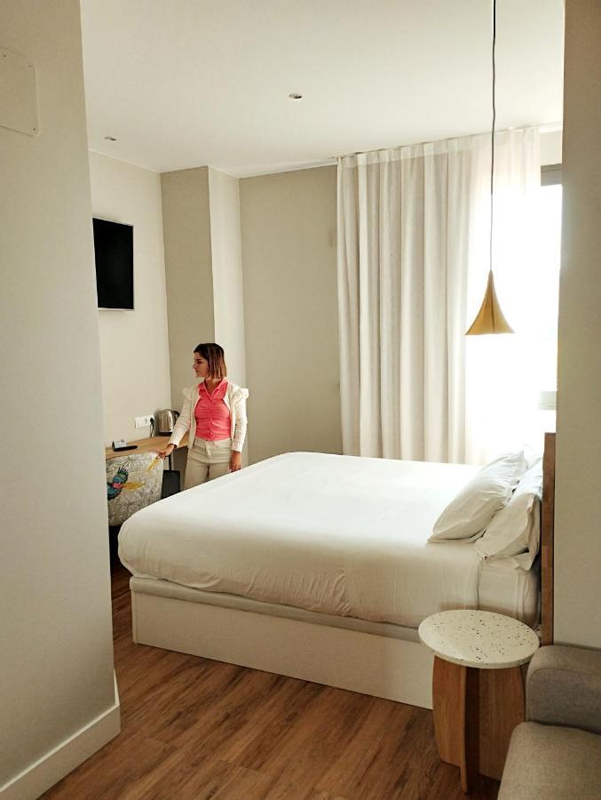 Habital Suites ฮากา ภายนอก รูปภาพ