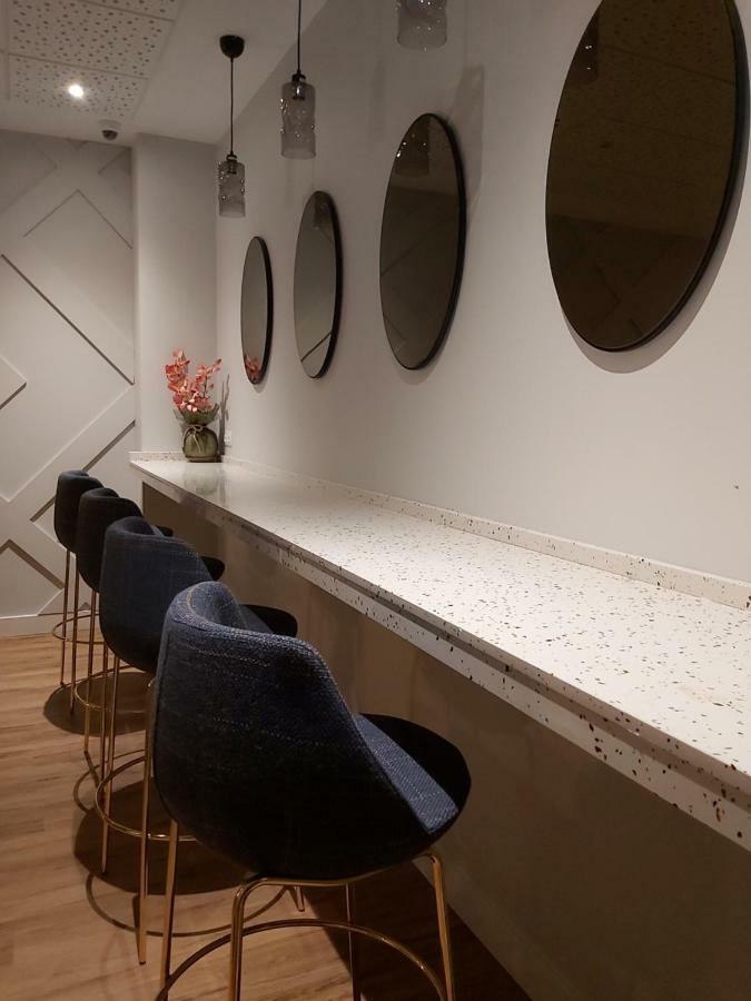 Habital Suites ฮากา ภายนอก รูปภาพ