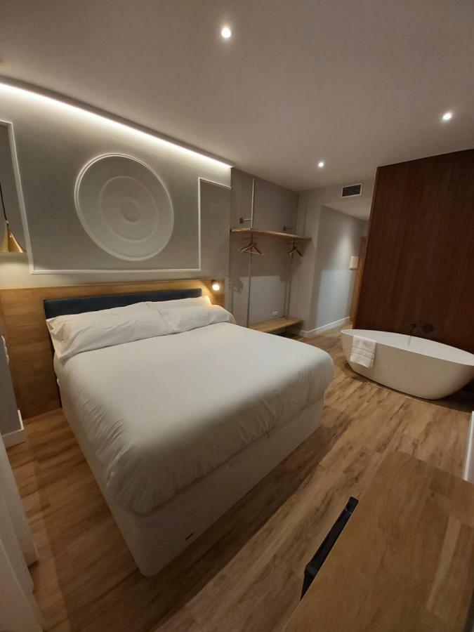 Habital Suites ฮากา ภายนอก รูปภาพ