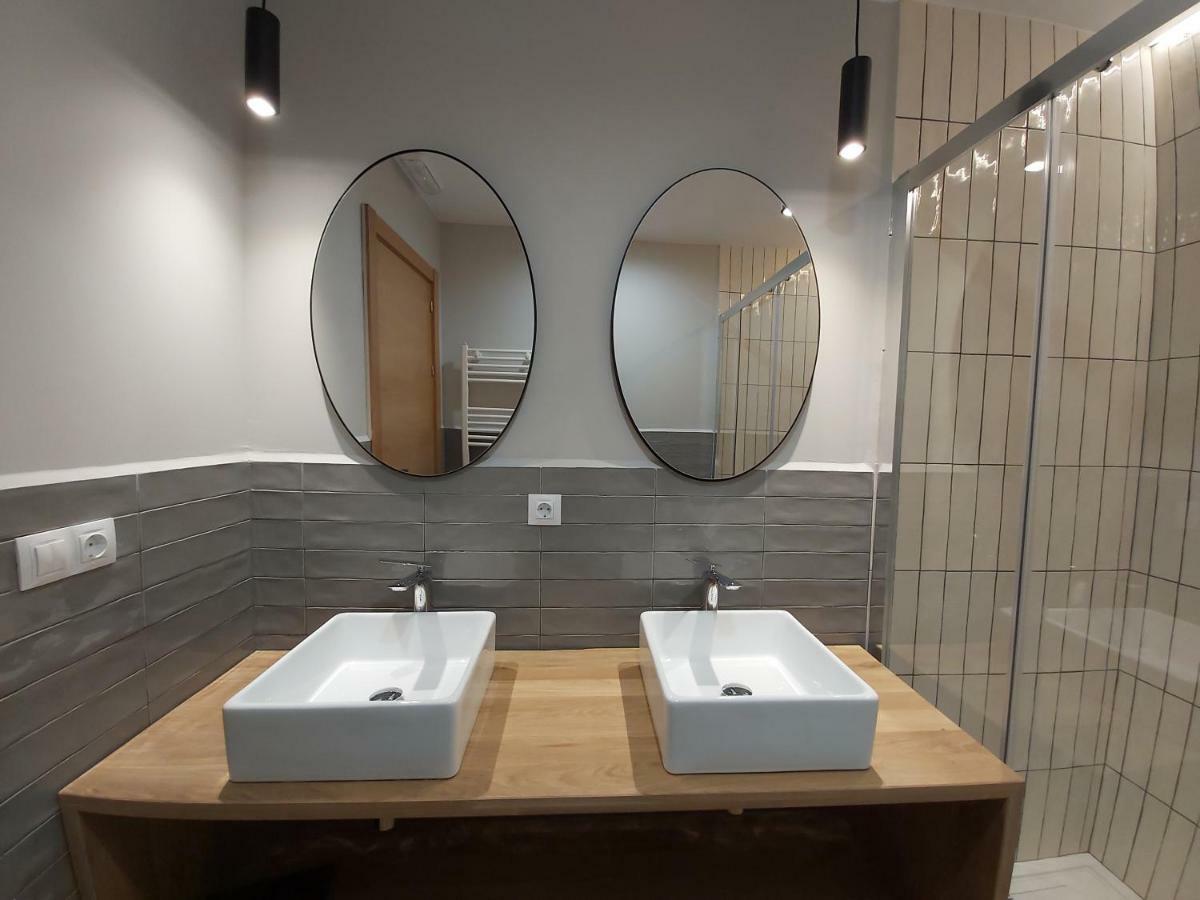 Habital Suites ฮากา ภายนอก รูปภาพ