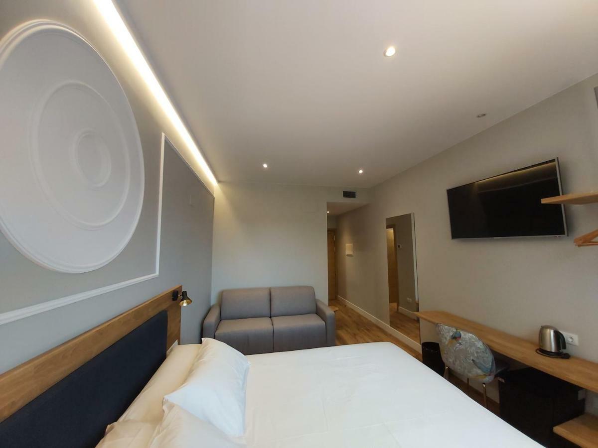 Habital Suites ฮากา ภายนอก รูปภาพ