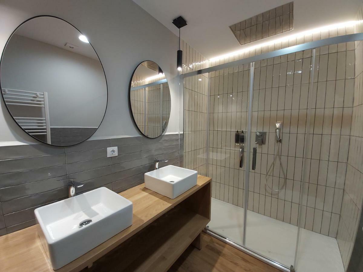 Habital Suites ฮากา ภายนอก รูปภาพ